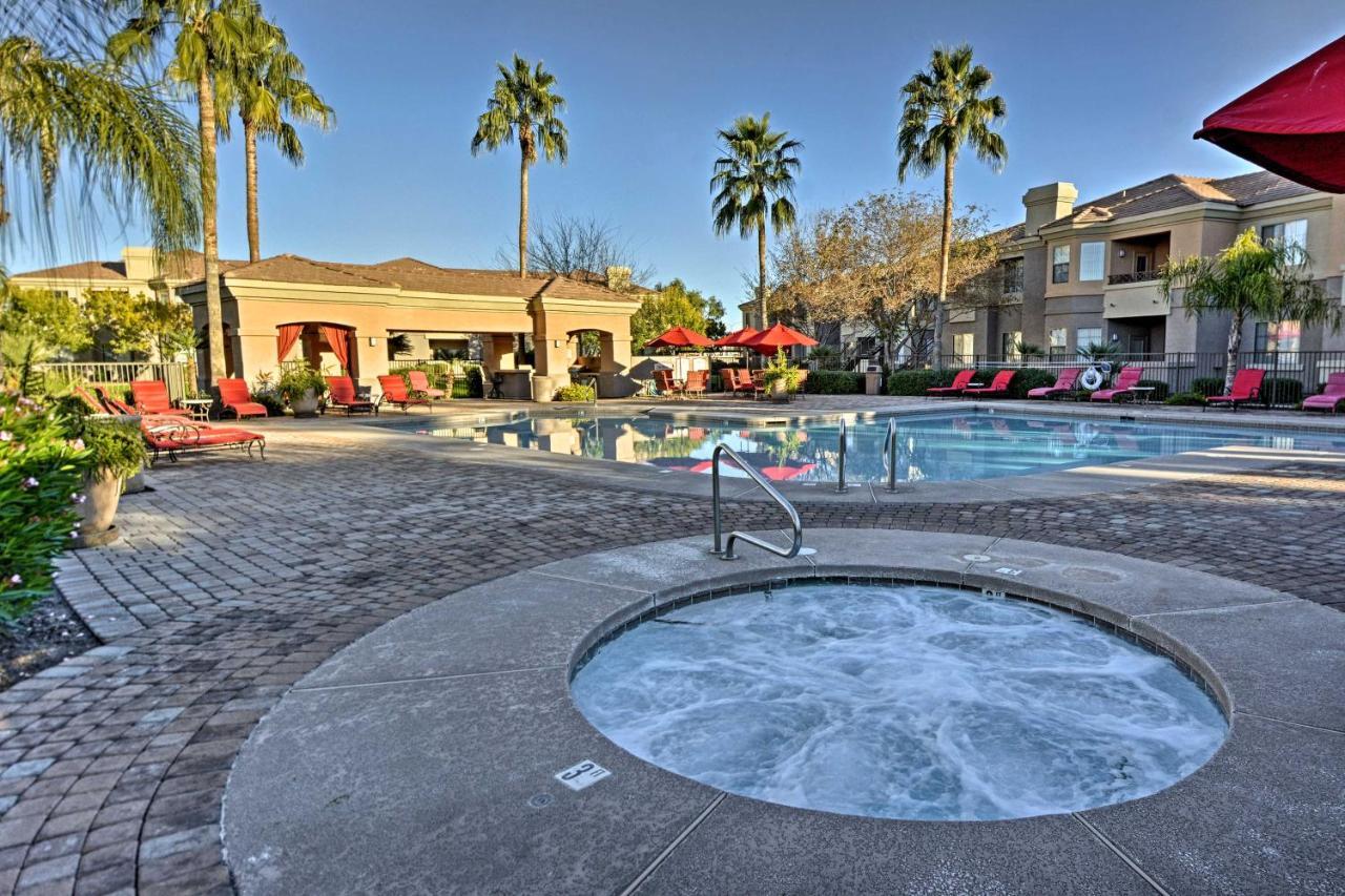 Gated Gilbert Condo Patio And Resort Amenities ميسا، أريزونا المظهر الخارجي الصورة