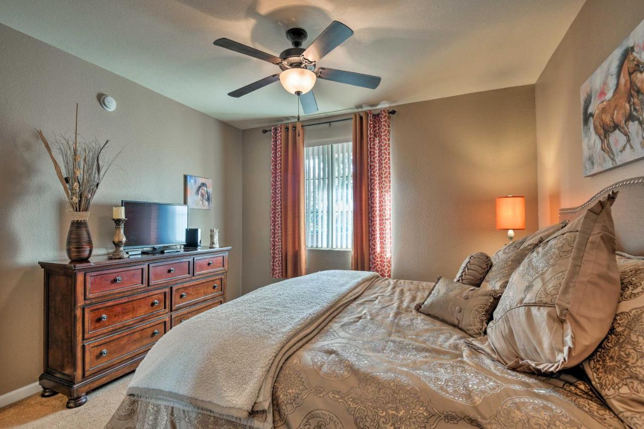 Gated Gilbert Condo Patio And Resort Amenities ميسا، أريزونا المظهر الخارجي الصورة
