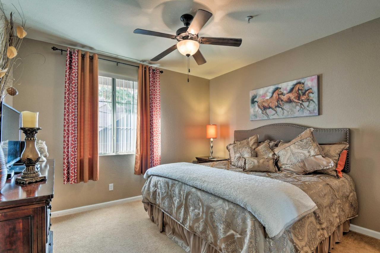 Gated Gilbert Condo Patio And Resort Amenities ميسا، أريزونا المظهر الخارجي الصورة