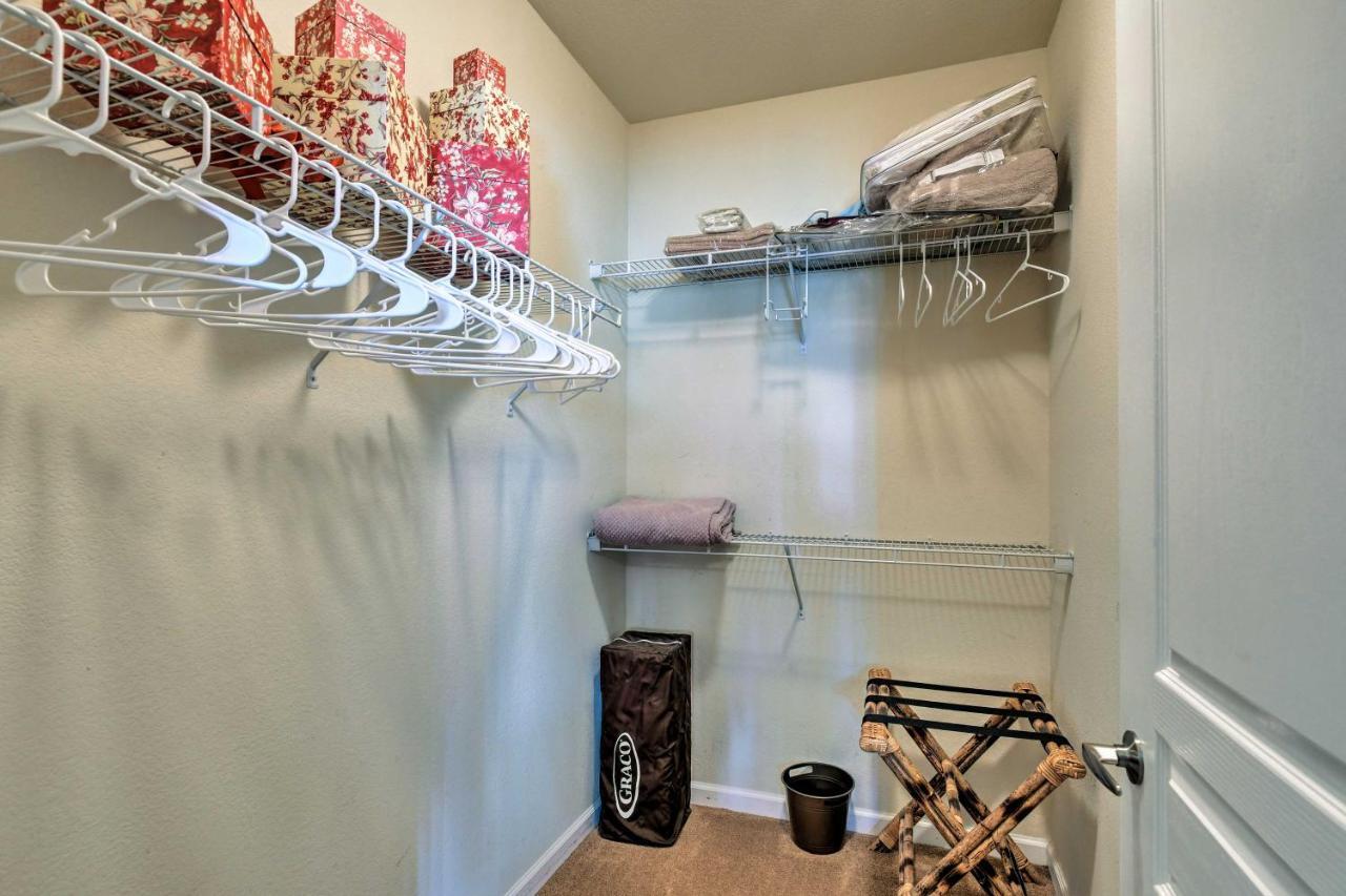 Gated Gilbert Condo Patio And Resort Amenities ميسا، أريزونا المظهر الخارجي الصورة